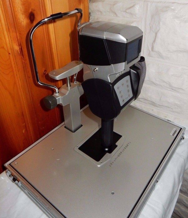https://navaophthalmic.com/wp-content/uploads/2017/05/72-NIDEK-ARK-30-Portable-Hand-Held-Autorefractor-Keratometer.jpg