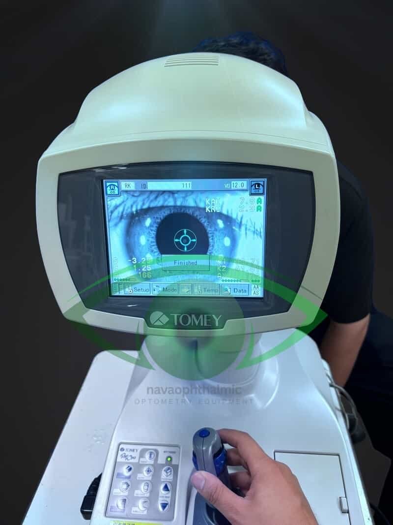 Tomey RT 7000 Autorefraktometer Keratometer Topograph