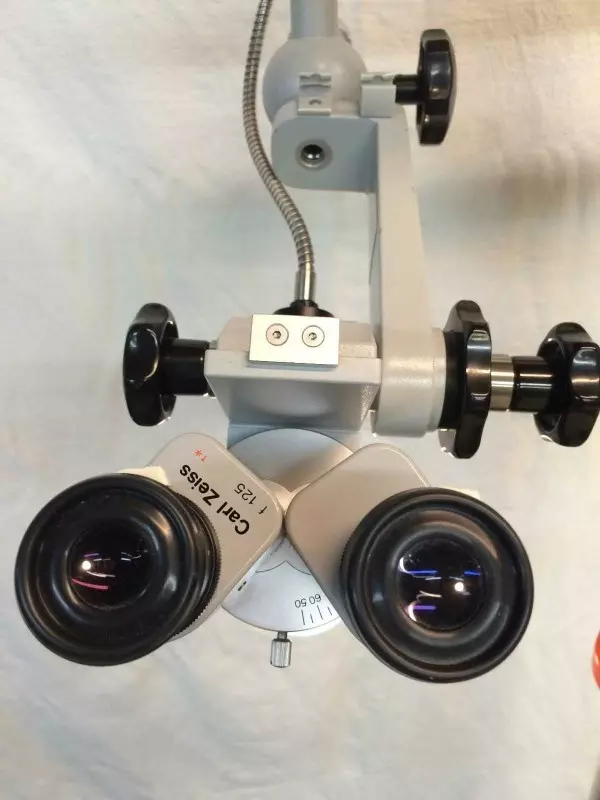 Zeiss OPMI 1 FC OOGHEILKUNDIGE MICROSCOOP met S21 Vloerstandaard