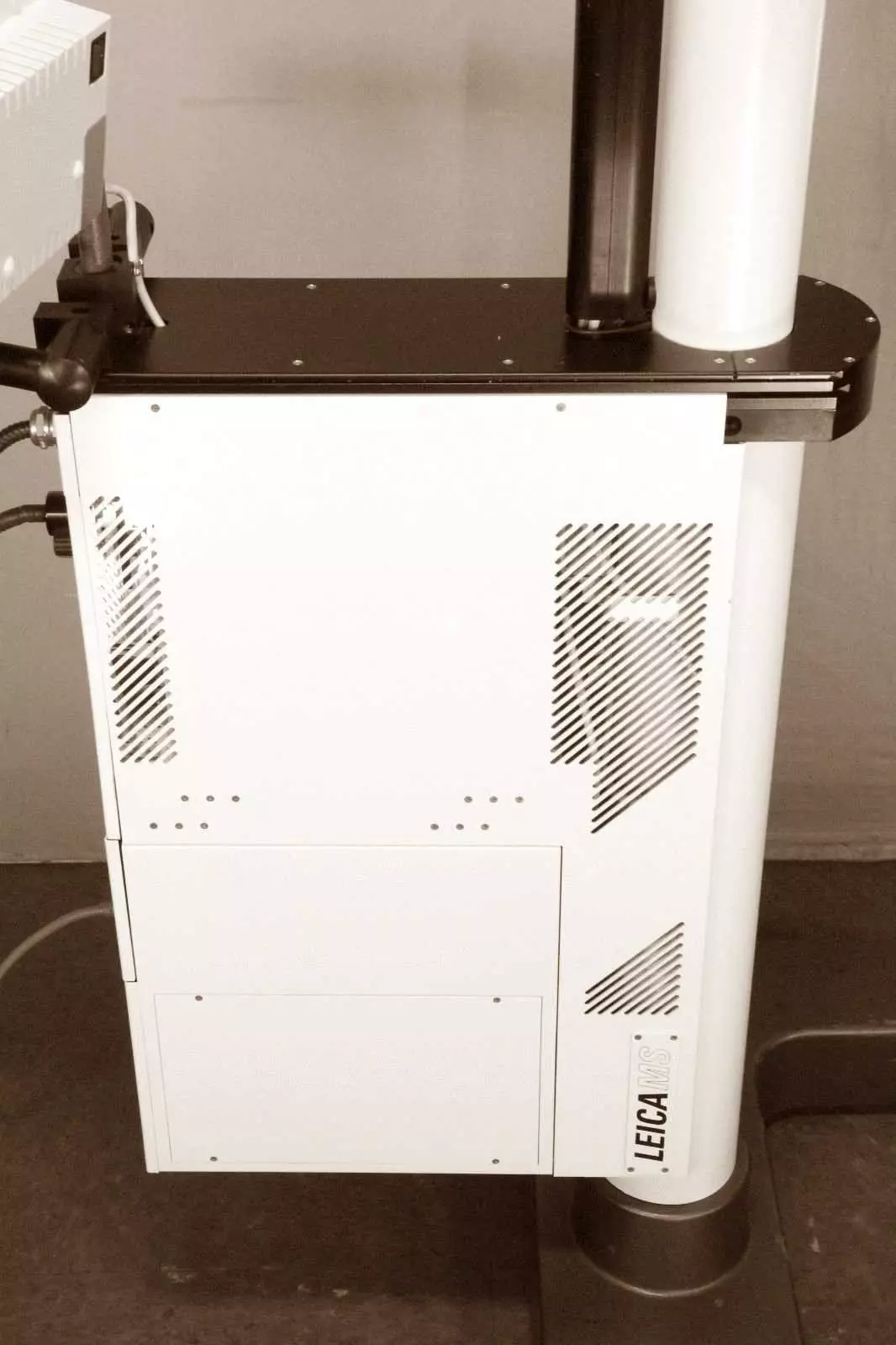 LEICA M500N Surgical Microscope