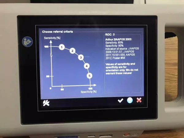 PlusoptiX S12 Mobile Screener