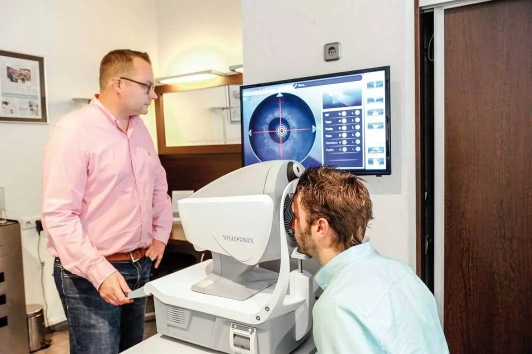 VISIONIX VX120 Multifunction Refractor ARK / Wavefront Aberrometer / Corneal Topographer / NCT