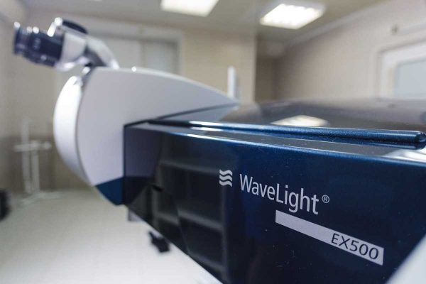 https://navaophthalmic.com/wp-content/uploads/2018/01/763-Alcon-WaveLight-EX500-Excimer-Laser.jpg