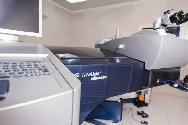 Alcon WaveLight EX500 Excimer Laser
